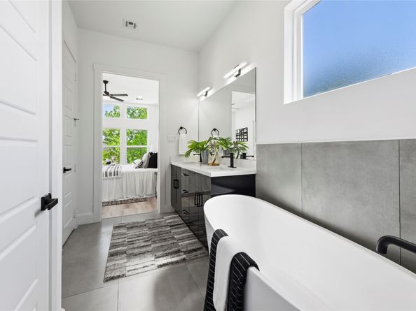 7210 England Street, Houston TX 77021