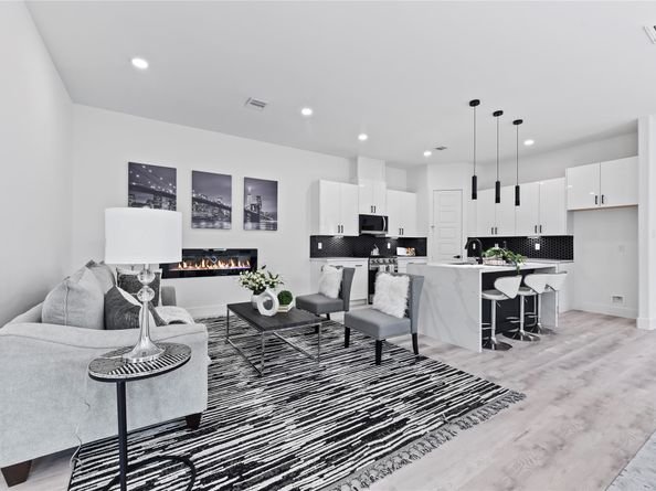 7210 England Street, Houston TX 77021