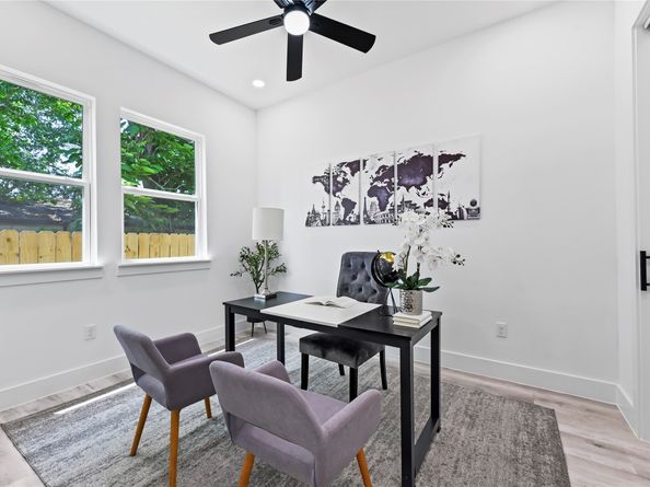 7210 England Street, Houston TX 77021