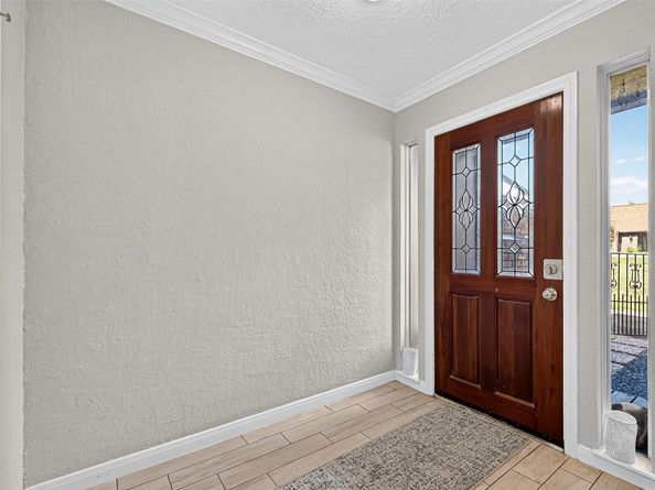 10622 Bexley Drive, Houston TX 77099