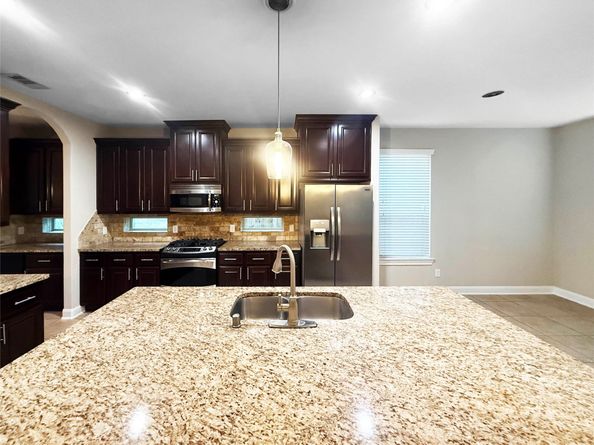 110 N Pinto Point Circle, Spring TX 77389