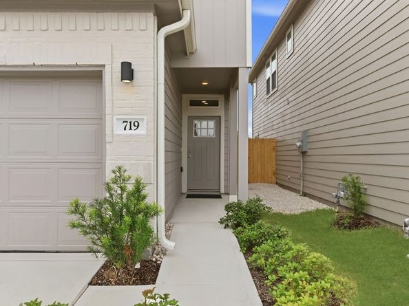 719 Majestic Eagle Court, Houston TX 77090