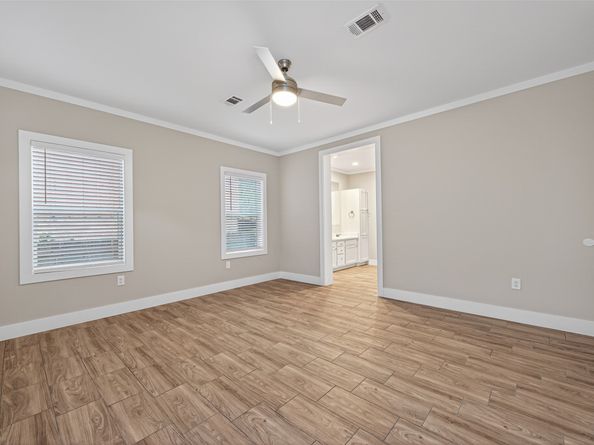 6605 Greenhurst Street, Houston TX 77091