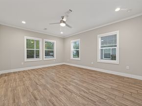 6605 Greenhurst Street, Houston TX 77091