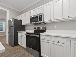 6605 Greenhurst Street, Houston TX 77091