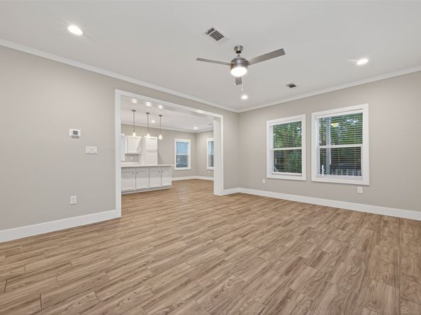 6605 Greenhurst Street, Houston TX 77091