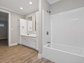 6605 Greenhurst Street, Houston TX 77091