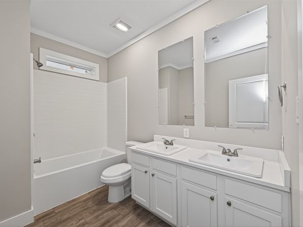 6605 Greenhurst Street, Houston TX 77091