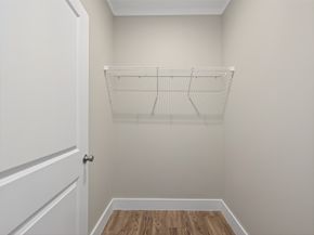 6605 Greenhurst Street, Houston TX 77091