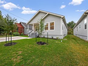 6605 Greenhurst Street, Houston TX 77091