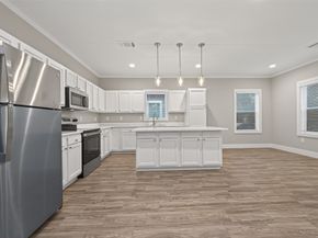 6605 Greenhurst Street, Houston TX 77091