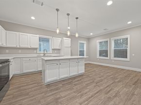 6605 Greenhurst Street, Houston TX 77091