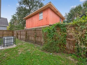 6605 Greenhurst Street, Houston TX 77091