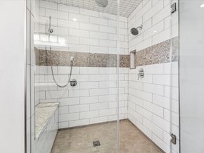 9400 Doliver Drive 60, Houston TX 77063