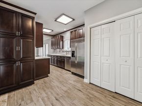 9400 Doliver Drive 60, Houston TX 77063