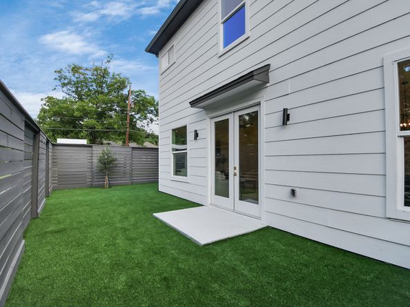 6551 Sealey Street, Houston TX 77091