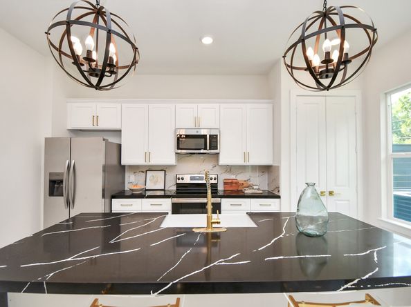 6551 Sealey Street, Houston TX 77091