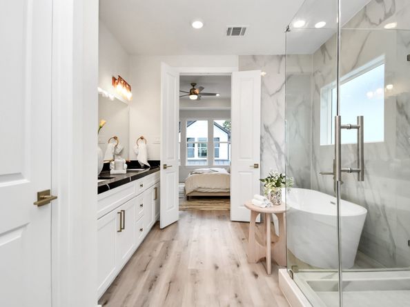 6551 Sealey Street, Houston TX 77091