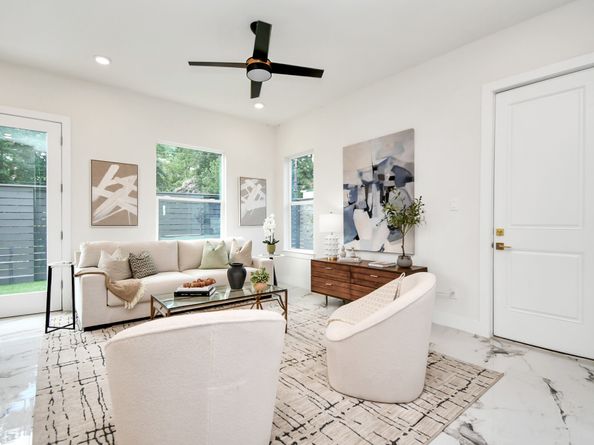 6551 Sealey Street, Houston TX 77091