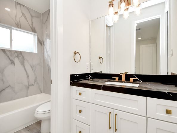 6551 Sealey Street, Houston TX 77091