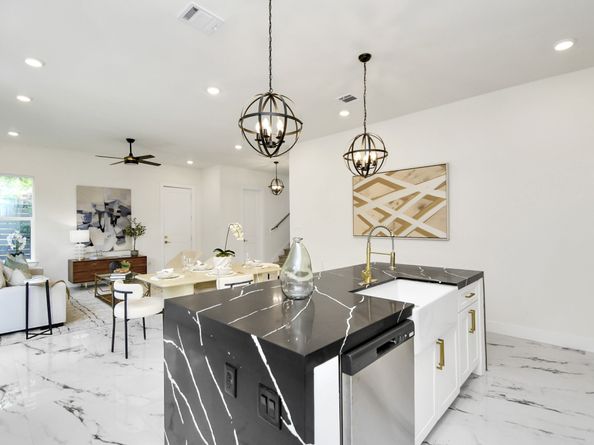 6551 Sealey Street, Houston TX 77091