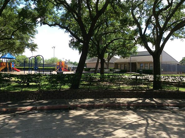 12214 Whittington, Houston TX 77077