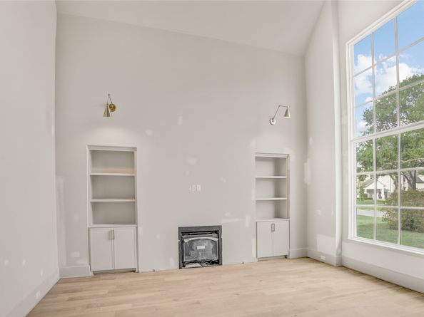 1619 Woodvine Drive, Houston TX 77055