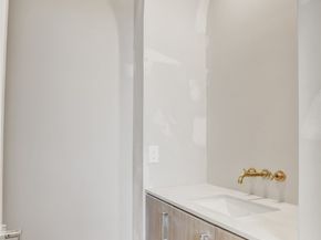 1619 Woodvine Drive, Houston TX 77055