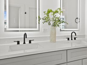 253 De Boll Street, Houston TX 77022