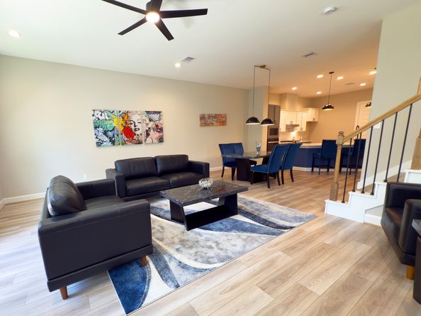 4307 B Dickson Street, Houston TX 77007