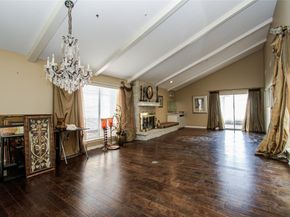 10915 Kitty Brook Drive, Houston TX 77071