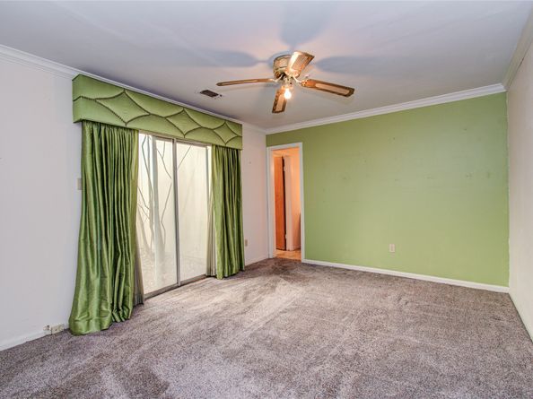 10915 Kitty Brook Drive, Houston TX 77071