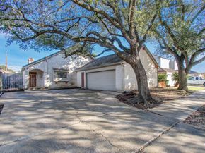 10915 Kitty Brook Drive, Houston TX 77071