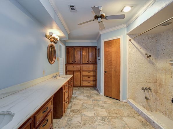 10915 Kitty Brook Drive, Houston TX 77071