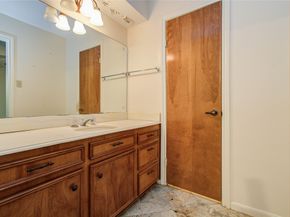 10915 Kitty Brook Drive, Houston TX 77071