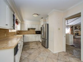 10915 Kitty Brook Drive, Houston TX 77071