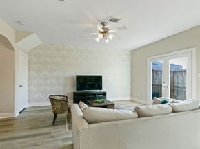 3739 Main Poplar Drive, Houston TX 77025