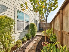 3739 Main Poplar Drive, Houston TX 77025