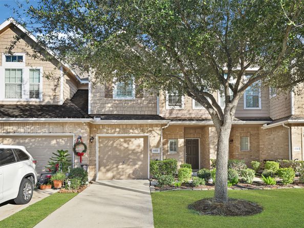 8322 Greys Lane, Houston TX 77095