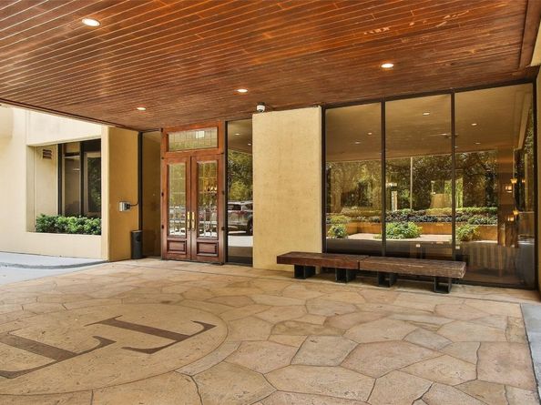 14655 Champion Forest Drive 805, Houston TX 77069