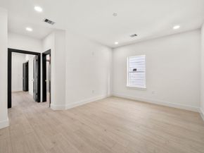 3615 Dreyfus Street, Houston TX 77021