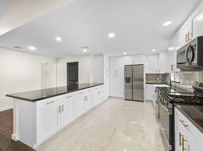 6934 Heron Drive, Houston TX 77087