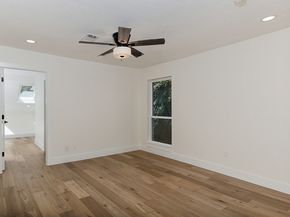 16 Crinkleroot Court, The Woodlands TX 77380