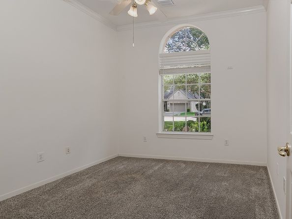 7 Coachman Ridge Place, The Woodlands TX 77382