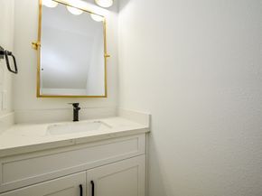 1932 Hoskins Drive, Houston TX 77080