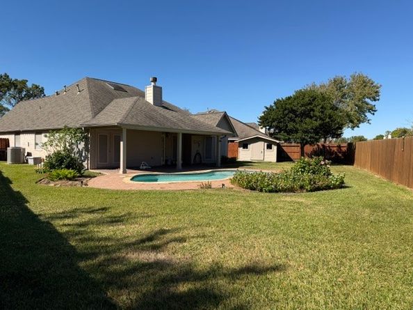 10435 Claybrook Drive, Houston TX 77089