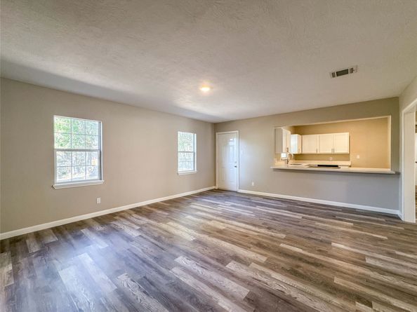 6219 Reed Road, Houston TX 77087