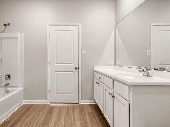 8210 Sunberry Shadow Drive, Houston TX 77016