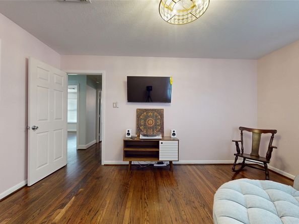 4607 Cetti Street, Houston TX 77009