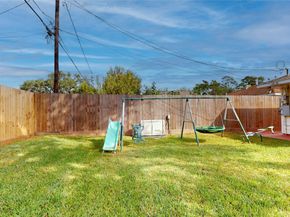 4607 Cetti Street, Houston TX 77009